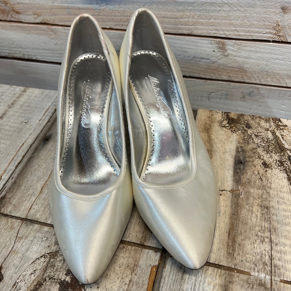 Michaelangelo‎ 80s Ivory Satin Pauline Pointed Toe Kitten Heel Bridal Pumps 7.5M